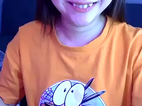 Snapshot of Bee_2k chatting on 11-24-25, 04:56 Bee 2k online show from 11-24-25, 04:56