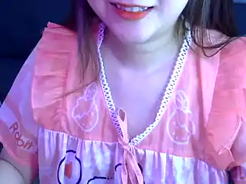 Snapshot of Bee_2k chatting on 12-05-25, 04:54 Bee 2k online show from 12-05-25, 04:54