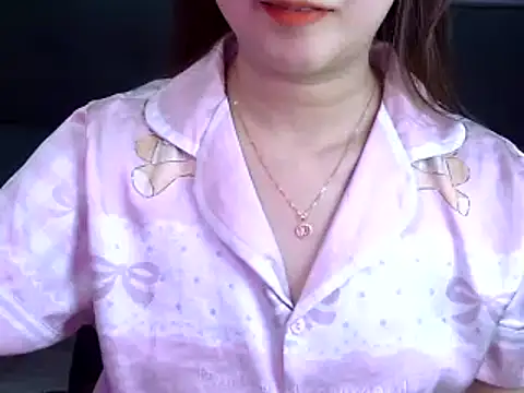 Snapshot of Bee_2k chatting on 02-03-26, 06:22 Bee 2k online show from 02-03-26, 06:22