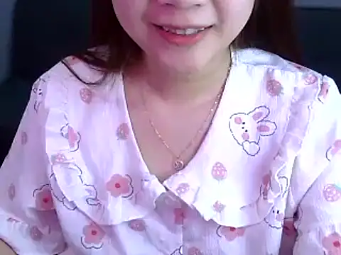 Snapshot of Bee_2k chatting on 02-10-26, 05:11 Bee 2k online show from 02-10-26, 05:11