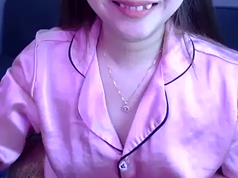 Snapshot of Bee_2k chatting on 02-11-26, 05:12 Bee 2k online show from 02-11-26, 05:12