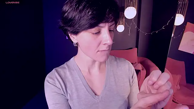 LorenDaze online show from 01-24-25, 03:02