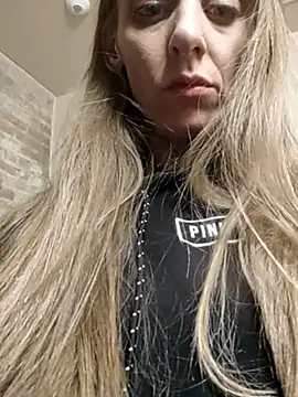 eatmeplease44 online show from 03-20-25, 01:02