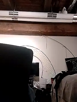 eatmeplease44 online show from 09-16-25, 04:19