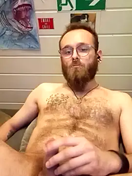 Snapshot of Dust420 chatting on 02-26-25, 03:32 Dust420 online show from 02-26-25, 03:32