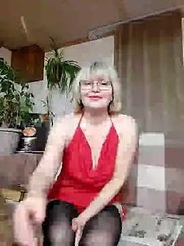 Snapshot of IrmaRose chatting on 02-03-25, 02:02 IrmaRose online show from 02-03-25, 02:02