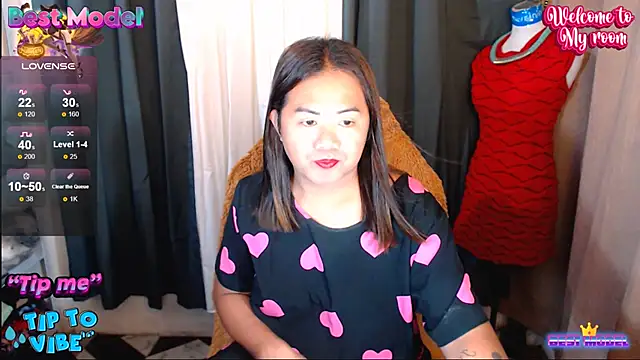 Snapshot of MagnificatMistress chatting on 11-22-25, 12:20 MagnificatMistress online show from 11-22-25, 12:20