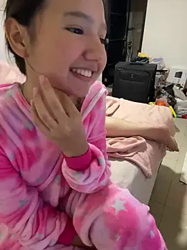 Pinkie Princes online show from 12-30-24, 03:03