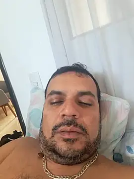 Snapshot of Ben_joseph1976 chatting on 12-15-24, 04:04 Ben joseph1976 online show from 12-15-24, 04:04