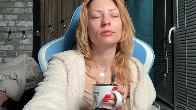 karo123421 online show from 02-15-26, 04:53