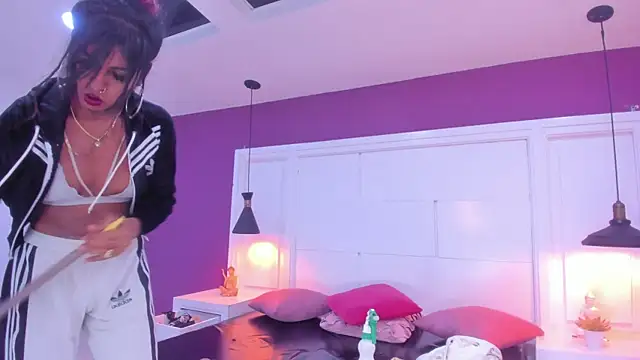 SilvanaCapelli online show from 02-01-25, 05:49