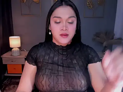 MaxeneCullens online show from 09-30-25, 02:49