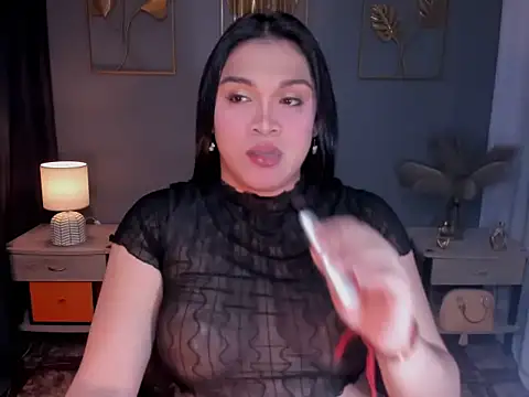 MaxeneCullens online show from 10-07-25, 01:47