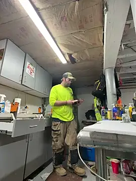 Snapshot of charactrzero chatting on 01-14-26, 10:47 charactrzero online show from 01-14-26, 10:47