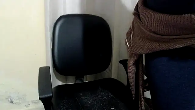 HOT CHILLY online show from 02-25-25, 11:19