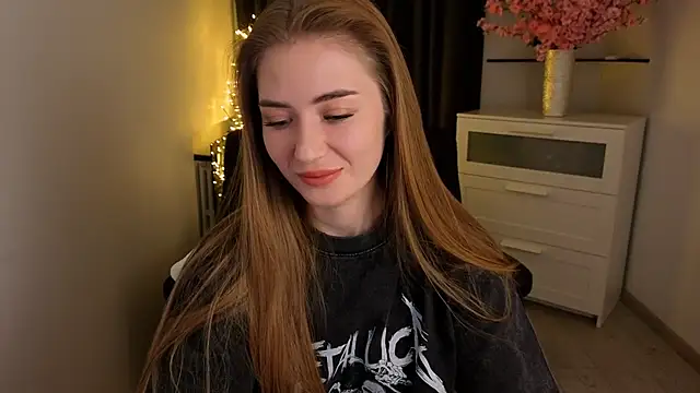 Adelyna Bird online show from 02-02-26, 07:51