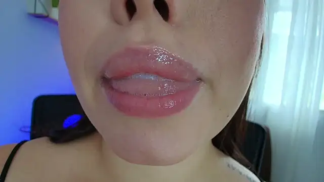 lisbet21x online show from 02-19-25, 07:16