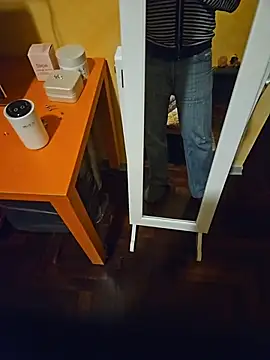 Snapshot of Dolceporco19 chatting on 10-29-25, 05:14 Dolceporco19 online show from 10-29-25, 05:14