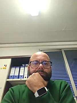 Dolceporco19 online show from 11-18-25, 04:11