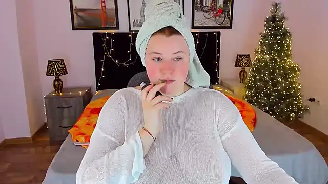 PolinaSalvatore online show from 12-23-24, 12:41