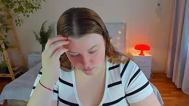 PolinaSalvatore online show from 11-05-25, 10:48