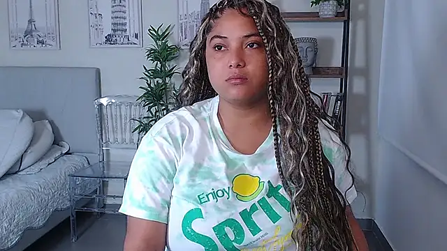 Snapshot of Kenya--Buhle chatting on 02-08-25, 11:01 Kenya--Buhle online show from 02-08-25, 11:01