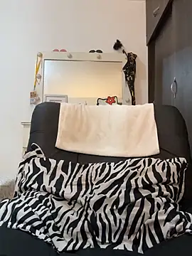 girl tatto13 online show from 11-16-25, 11:32