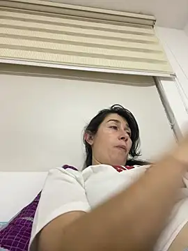 andreaisis2 online show from 02-20-25, 02:18