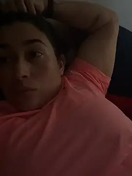 Snapshot of andreaisis2 chatting on 02-13-26, 07:32 andreaisis2 online show from 02-13-26, 07:32