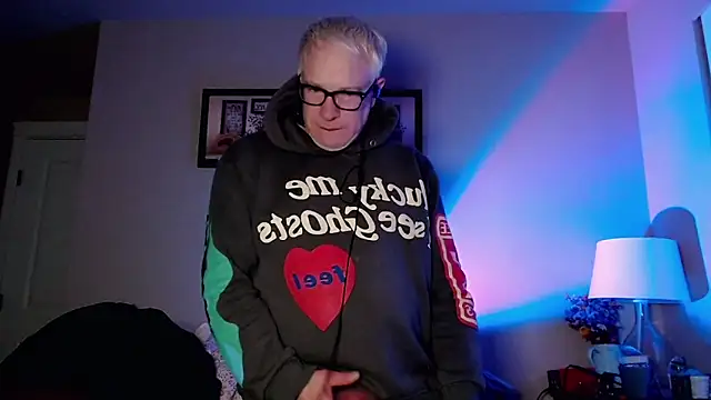 Snarfle82 online show from 12-02-25, 12:38