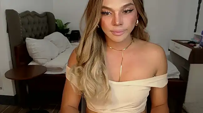 liaa lurrecams online show from 12-12-24, 02:11