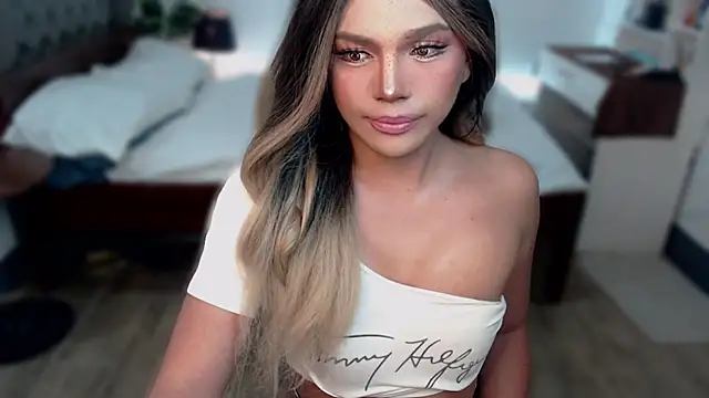 liaa lurrecams online show from 11-11-25, 06:19