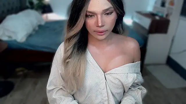 liaa lurrecams online show from 11-14-25, 03:33