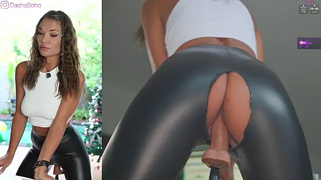 Snapshot of art_porno chatting on 12-30-24, 12:43 art porno online show from 12-30-24, 12:43