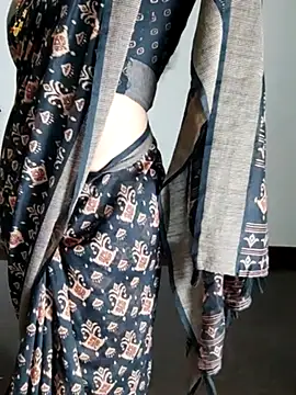 Indian desi wife online show from 01-25-25, 08:00