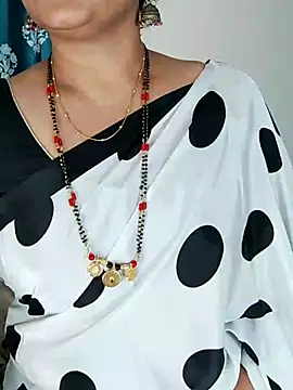 Indian desi wife online show from 09-15-25, 04:51