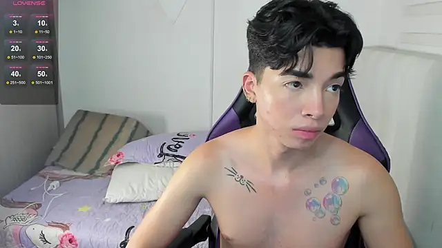 santy7v7 online show from 03-21-25, 04:18