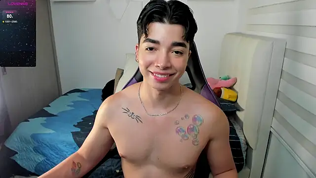 santy7v7 online show from 10-22-25, 01:22