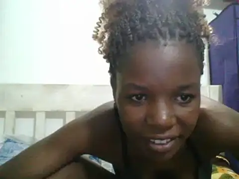 sweetchic  online show from 10-19-25, 06:52
