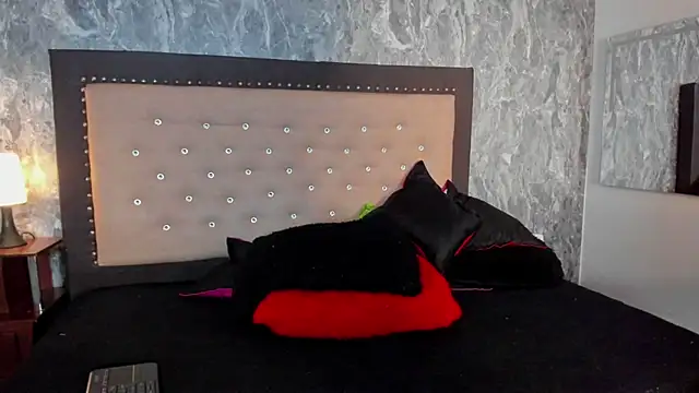 Lia sarahi online show from 03-09-25, 02:21