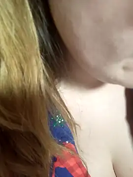 DienkaGreen online show from 12-14-24, 01:50