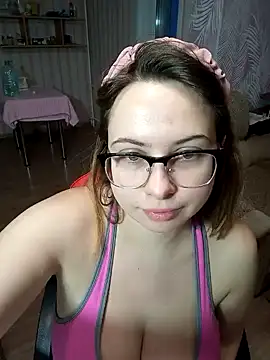 DienkaGreen online show from 12-27-24, 02:25