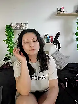 Snapshot of Moxxxie chatting on 03-22-25, 06:22 Moxxxie online show from 03-22-25, 06:22