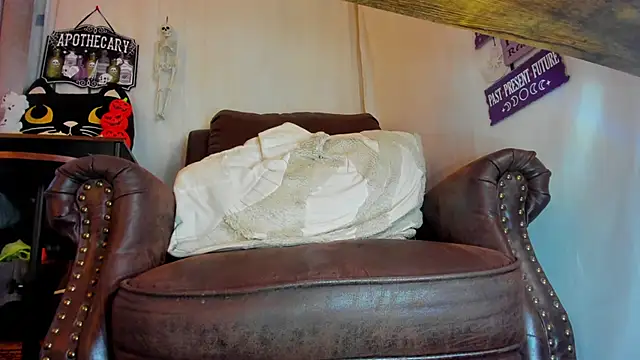 Snapshot of danidollxxx chatting on 09-23-25, 01:41 danidollxxx online show from 09-23-25, 01:41