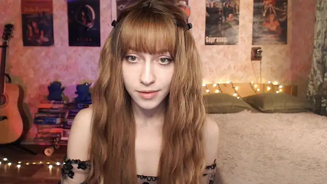 Friendly Ellie online show from 12-12-24, 12:16