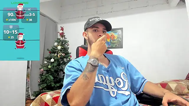 Snapshot of freestyle_blake1 chatting on 12-30-24, 08:36 freestyle blake1 online show from 12-30-24, 08:36