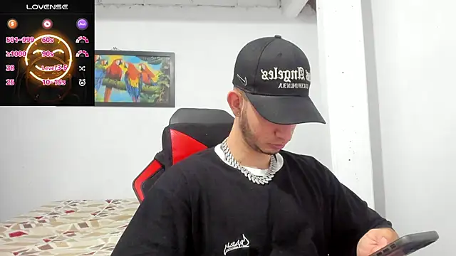 Snapshot of freestyle_blake1 chatting on 02-02-25, 06:53 freestyle blake1 online show from 02-02-25, 06:53