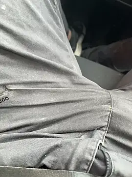 Snapshot of agitnizci13 chatting on 12-16-24, 12:16 agitnizci13 online show from 12-16-24, 12:16