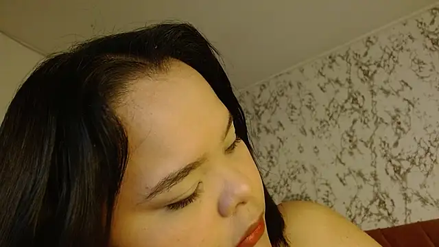 sexychubby    online show from 09-28-25, 03:28