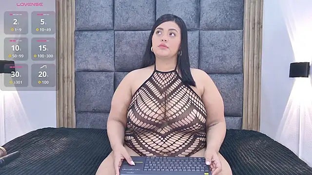 AmandaRousel online show from 12-18-25, 01:06